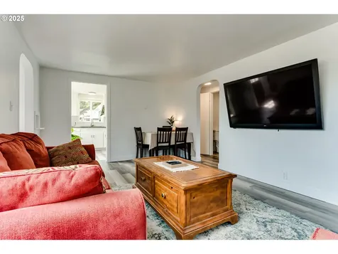 1350 Hughes Street Eugene OR 97402