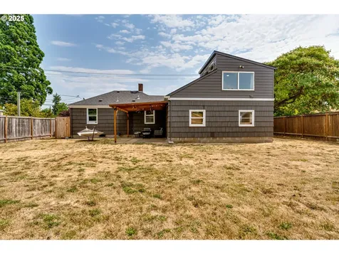1350 Hughes Street Eugene OR 97402
