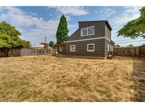 1350 Hughes Street Eugene OR 97402