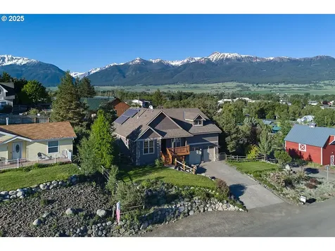 606 First South Street Enterprise OR 97828