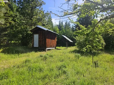 983 Snowden Road White Salmon WA 98672