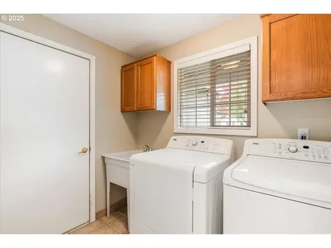 17005 SE 27th Street Vancouver WA 98683
