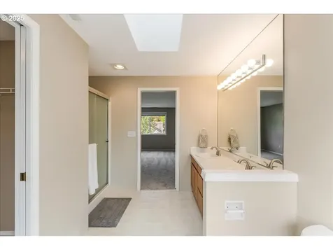 17005 SE 27th Street Vancouver WA 98683