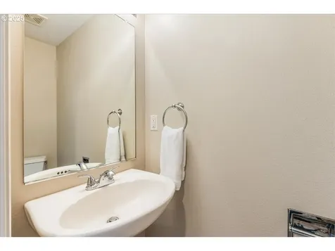 17005 SE 27th Street Vancouver WA 98683