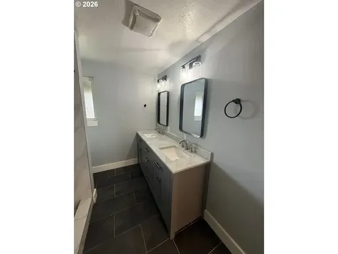 6974 Glacier Drive Springfield OR 97478