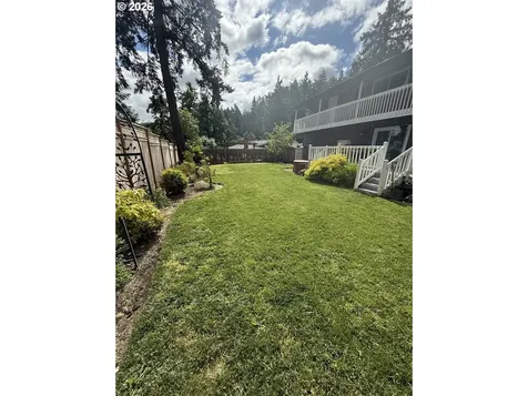 6974 Glacier Drive Springfield OR 97478