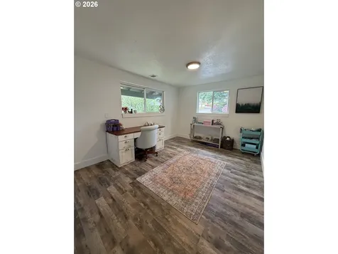 6974 Glacier Drive Springfield OR 97478
