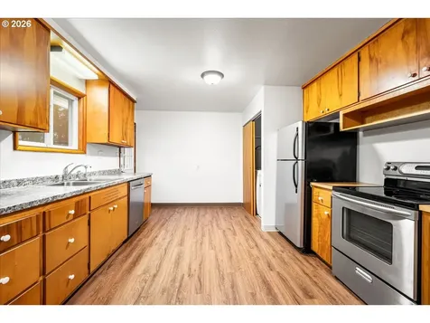 45777 SW Maple Lane Gaston OR 97119