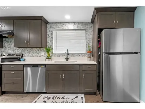 948 NE Queens Lane Hillsboro OR 97124