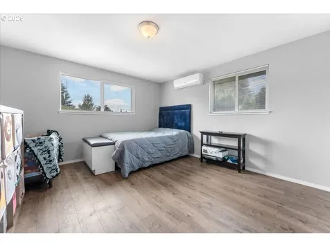 948 NE Queens Lane Hillsboro OR 97124