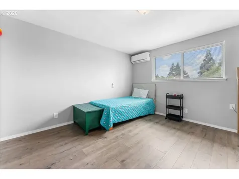 948 NE Queens Lane Hillsboro OR 97124