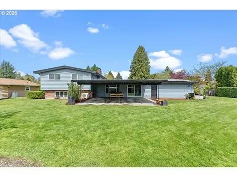 948 NE Queens Lane Hillsboro OR 97124