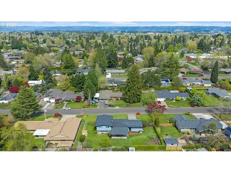 948 NE Queens Lane Hillsboro OR 97124