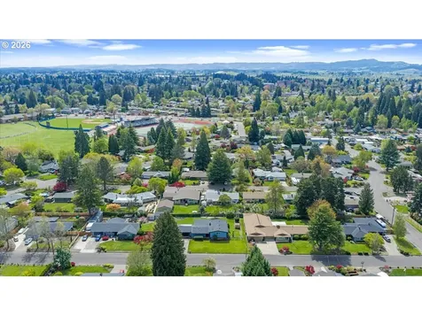 948 NE Queens Lane Hillsboro OR 97124