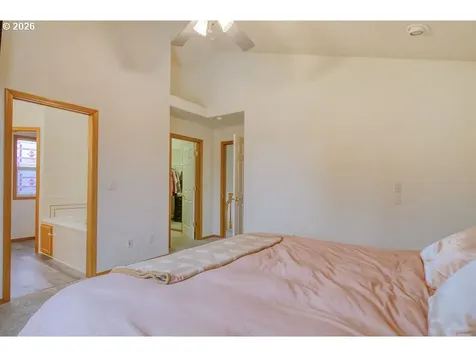 34672 Cascade Street St. Helens OR 97051