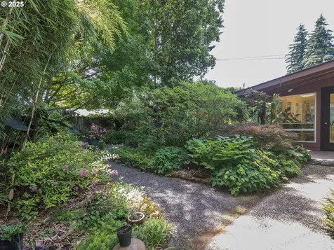17758 SE Washington Street Portland OR 97233