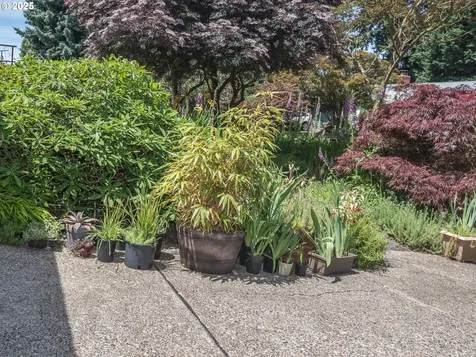 17758 SE Washington Street Portland OR 97233
