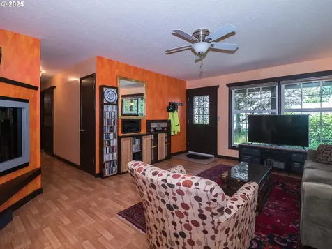 17758 SE Washington Street Portland OR 97233