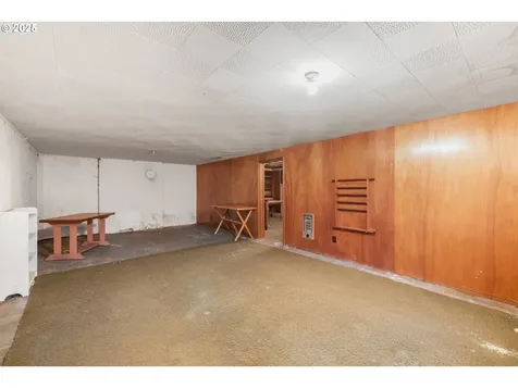 8730 NE Davis Street Portland OR 97220