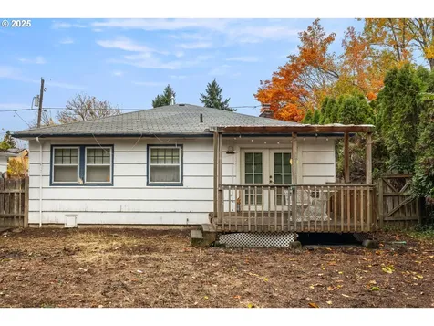 8730 NE Davis Street Portland OR 97220
