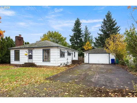 8730 NE Davis Street Portland OR 97220