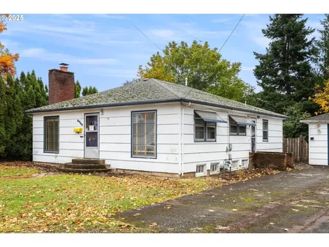 8730 NE Davis Street Portland OR 97220