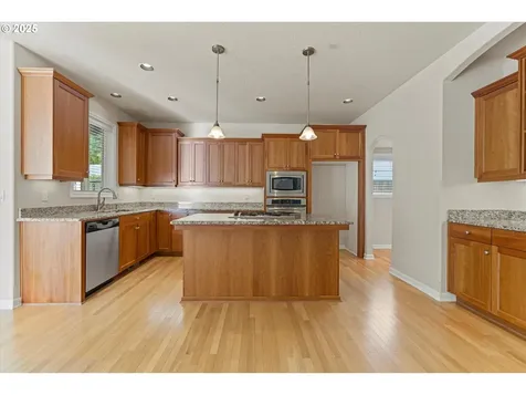 559 NW Cambray Place Beaverton OR 97006
