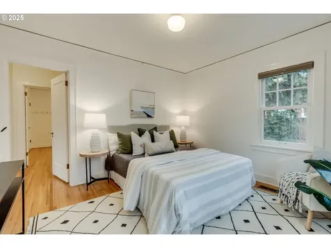 2014 SE 59th Avenue Portland OR 97215