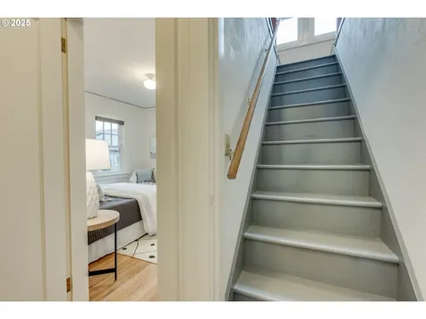2014 SE 59th Avenue Portland OR 97215