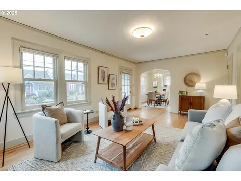 2014 SE 59th Avenue Portland OR 97215