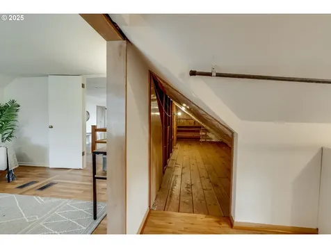 2014 SE 59th Avenue Portland OR 97215