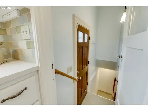 2014 SE 59th Avenue Portland OR 97215