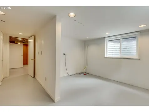 2014 SE 59th Avenue Portland OR 97215