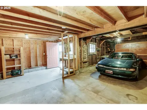 2014 SE 59th Avenue Portland OR 97215