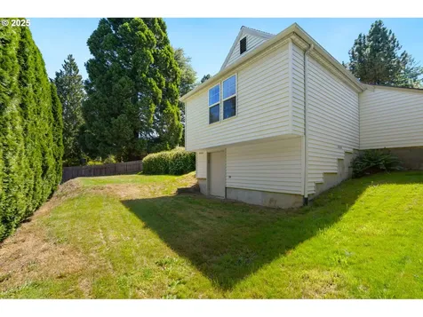 14629 NE Halsey Street Portland OR 97230