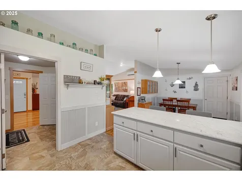 201 Shirley Street Molalla OR 97038