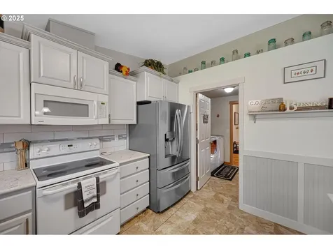 201 Shirley Street Molalla OR 97038