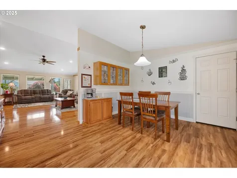 201 Shirley Street Molalla OR 97038