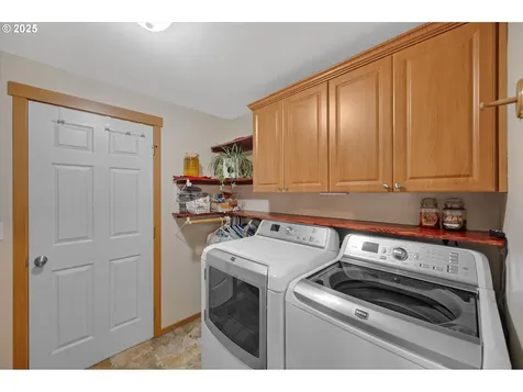 201 Shirley Street Molalla OR 97038