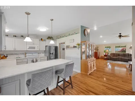 201 Shirley Street Molalla OR 97038