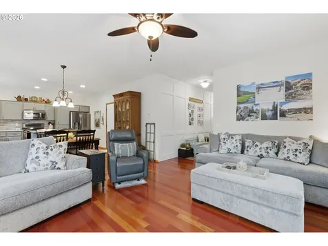 38791 Sawyer Street Sandy OR 97055