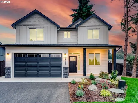 2205 NW 69th Street Vancouver WA 98660
