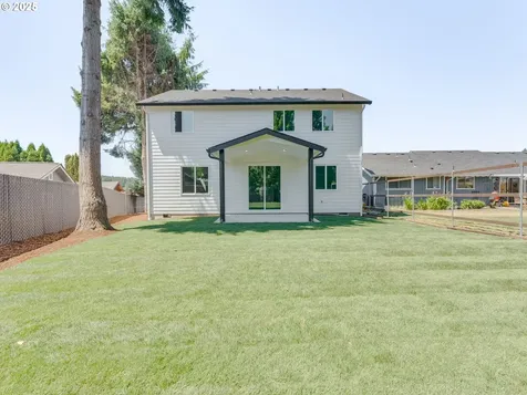 2205 NW 69th Street Vancouver WA 98660