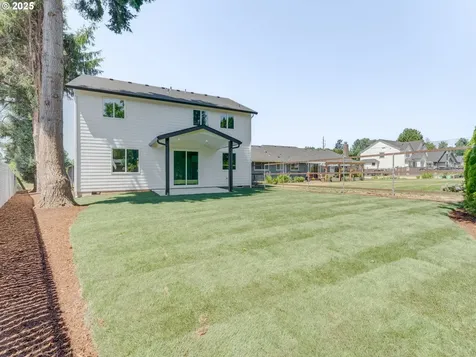 2205 NW 69th Street Vancouver WA 98660