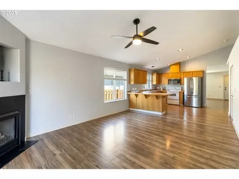 1870 Island Drive Longview WA 98632
