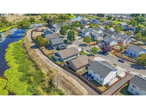 1870 Island Drive Longview WA 98632