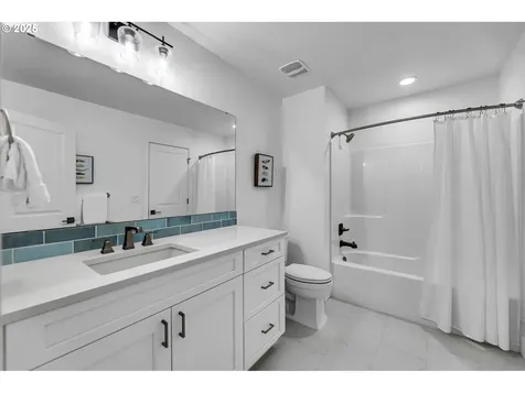 2928 S Harper Valley Way Ridgefield WA 98642