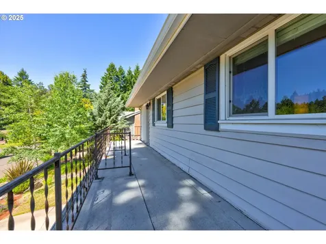 2941 NW Elmwood Drive Corvallis OR 97330