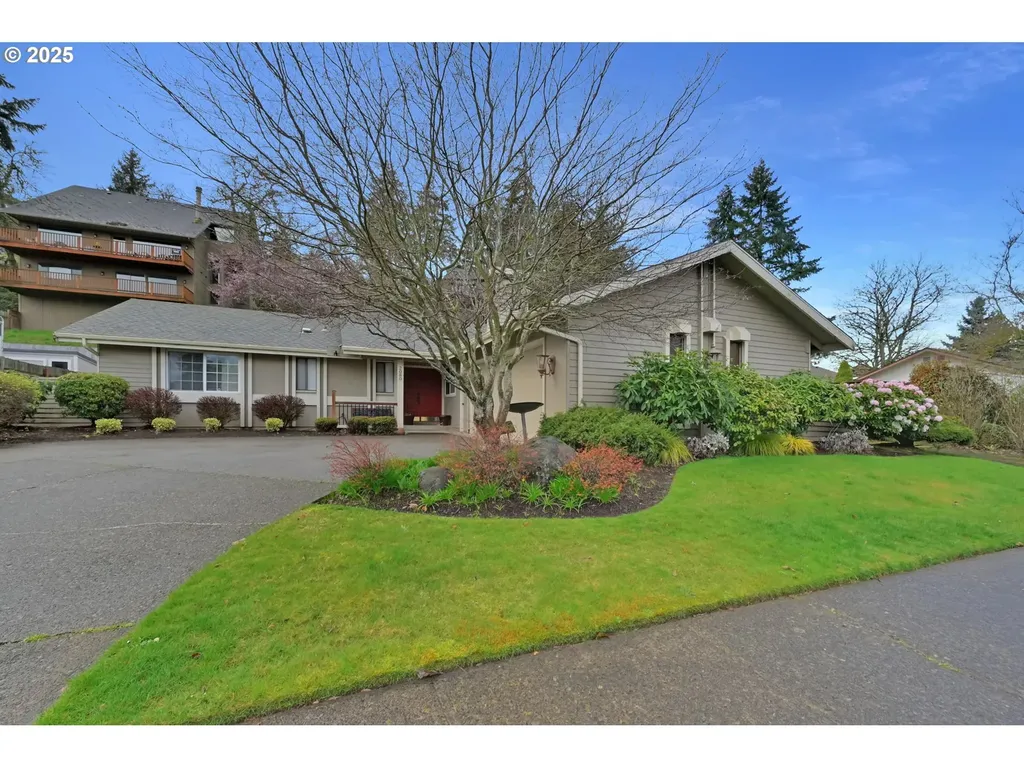 2080 Ridgeway Drive Eugene OR 97401