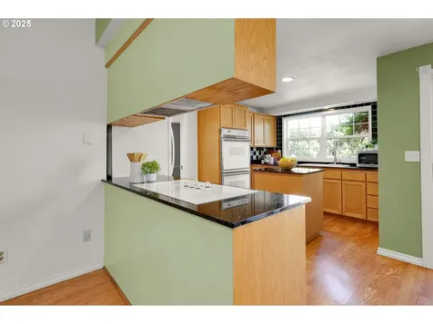 2080 Ridgeway Drive Eugene OR 97401
